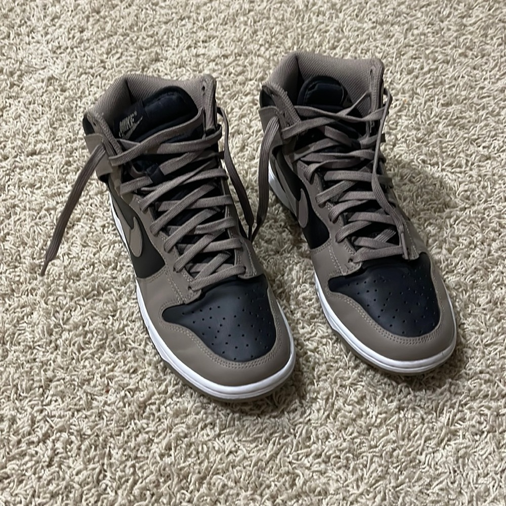 brown and black high nike dunks